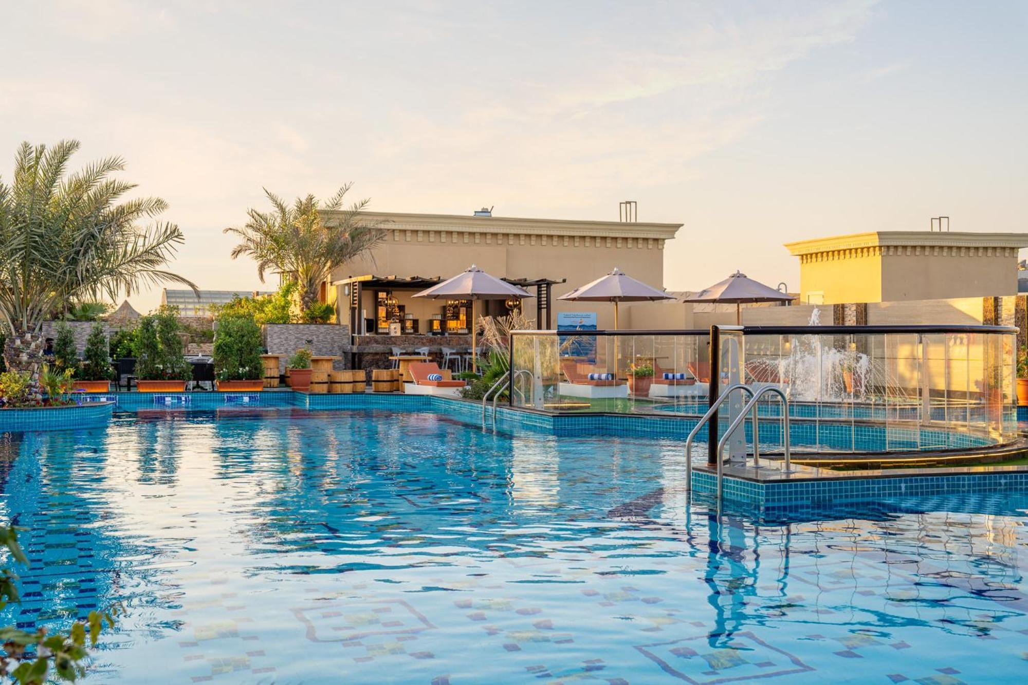La Zona Continental Hotel Dubai Exterior foto